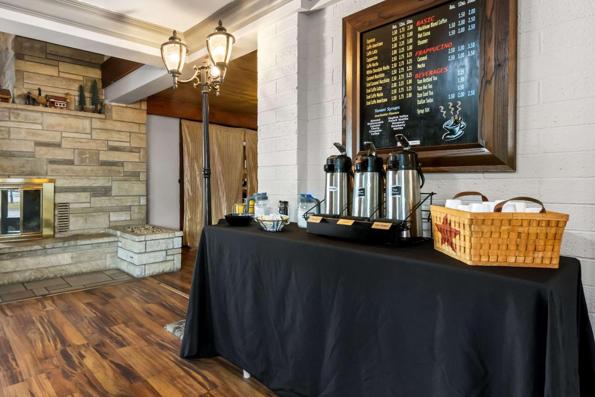 Rodeway Inn Formerly Camp Inn Lodge Oscoda Εξωτερικό φωτογραφία