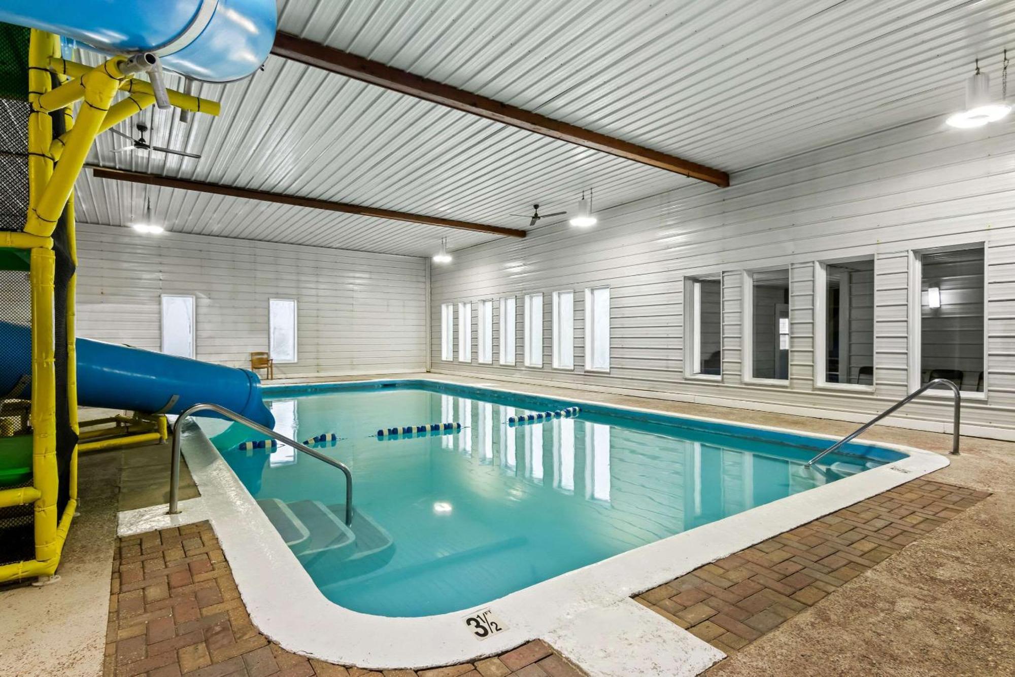 Rodeway Inn Formerly Camp Inn Lodge Oscoda Εξωτερικό φωτογραφία