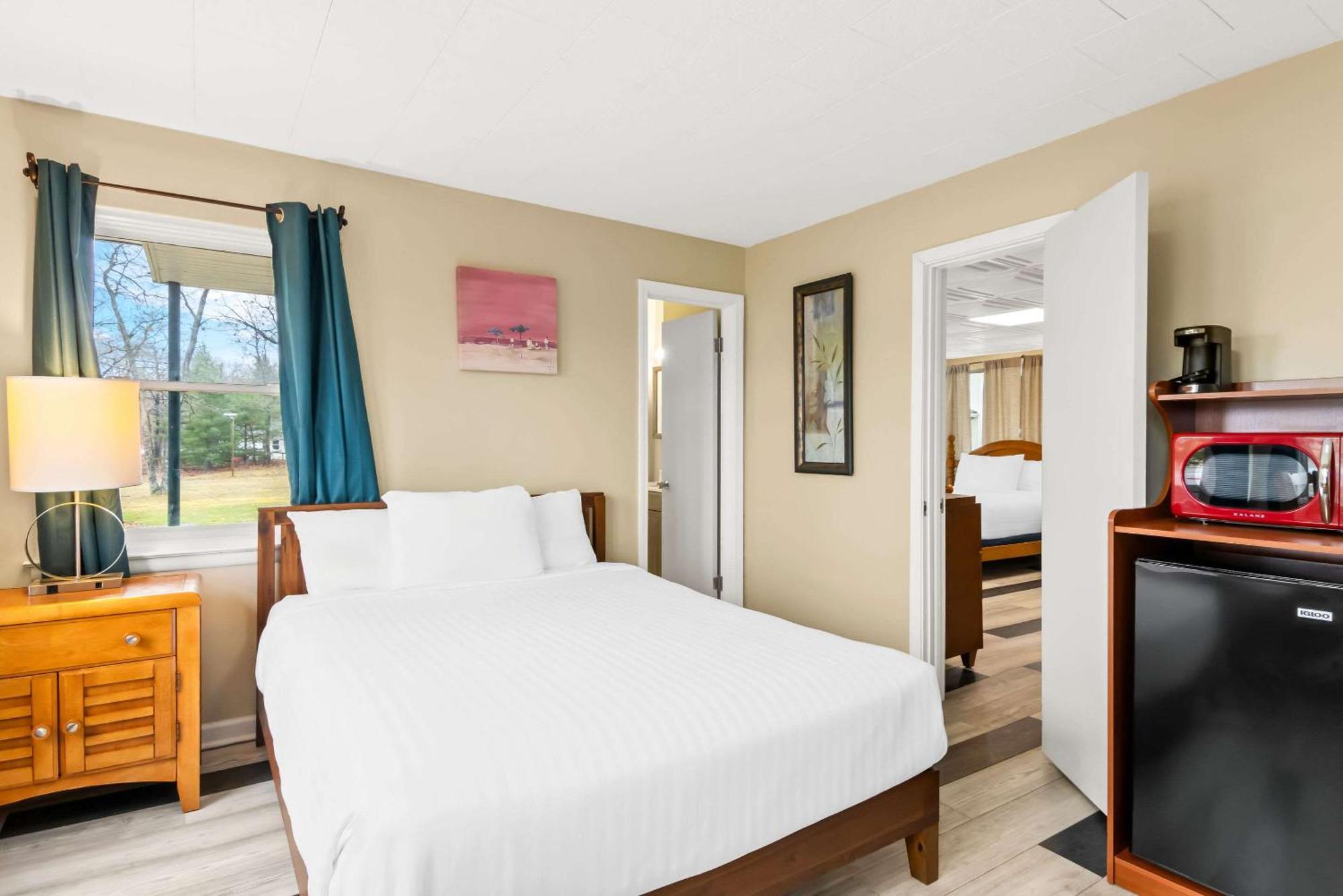 Rodeway Inn Formerly Camp Inn Lodge Oscoda Εξωτερικό φωτογραφία