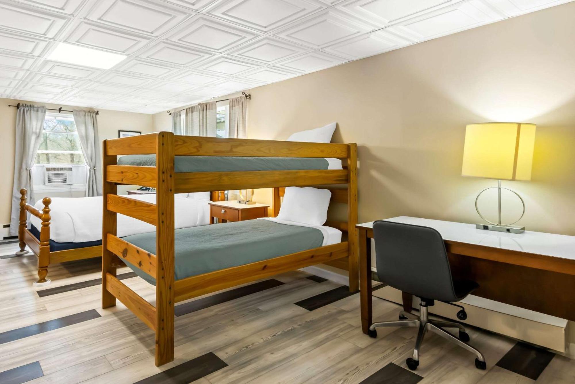 Rodeway Inn Formerly Camp Inn Lodge Oscoda Εξωτερικό φωτογραφία
