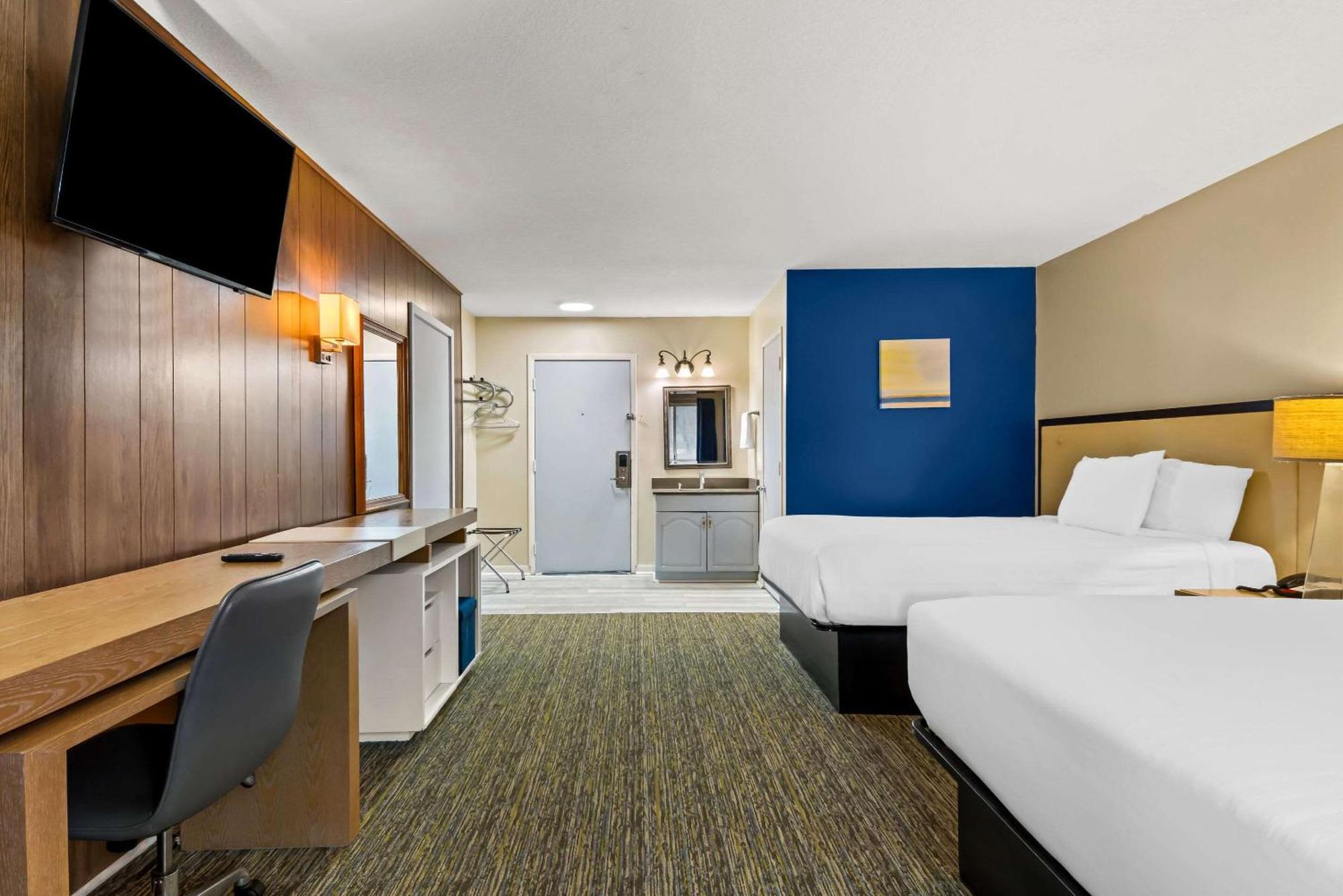 Rodeway Inn Formerly Camp Inn Lodge Oscoda Εξωτερικό φωτογραφία