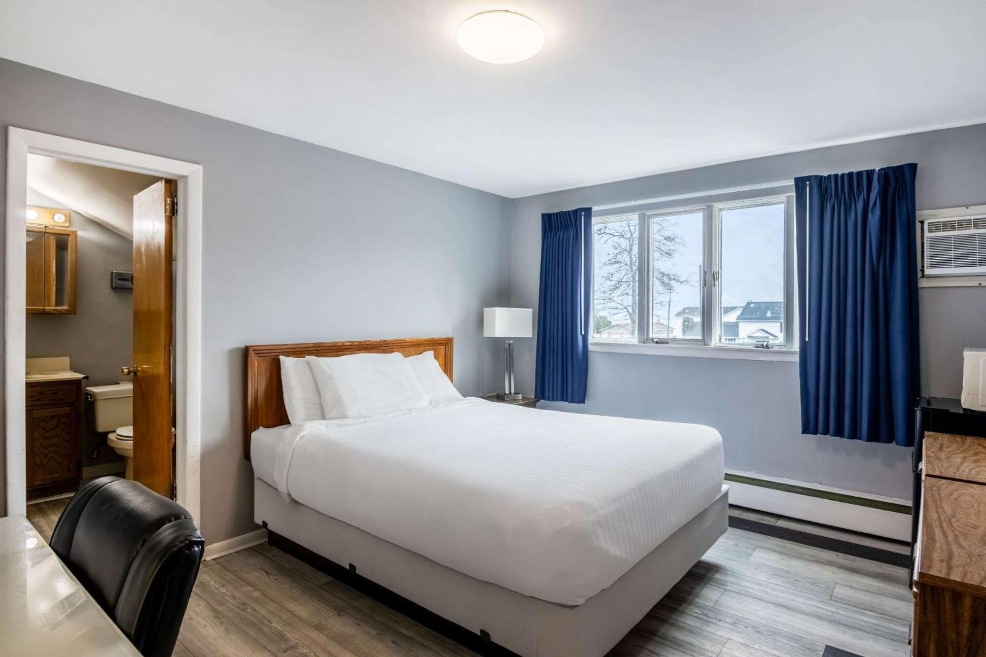 Rodeway Inn Formerly Camp Inn Lodge Oscoda Εξωτερικό φωτογραφία